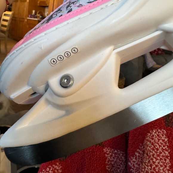 Adjustable Ice Skates for kids - Picture 4 of 6